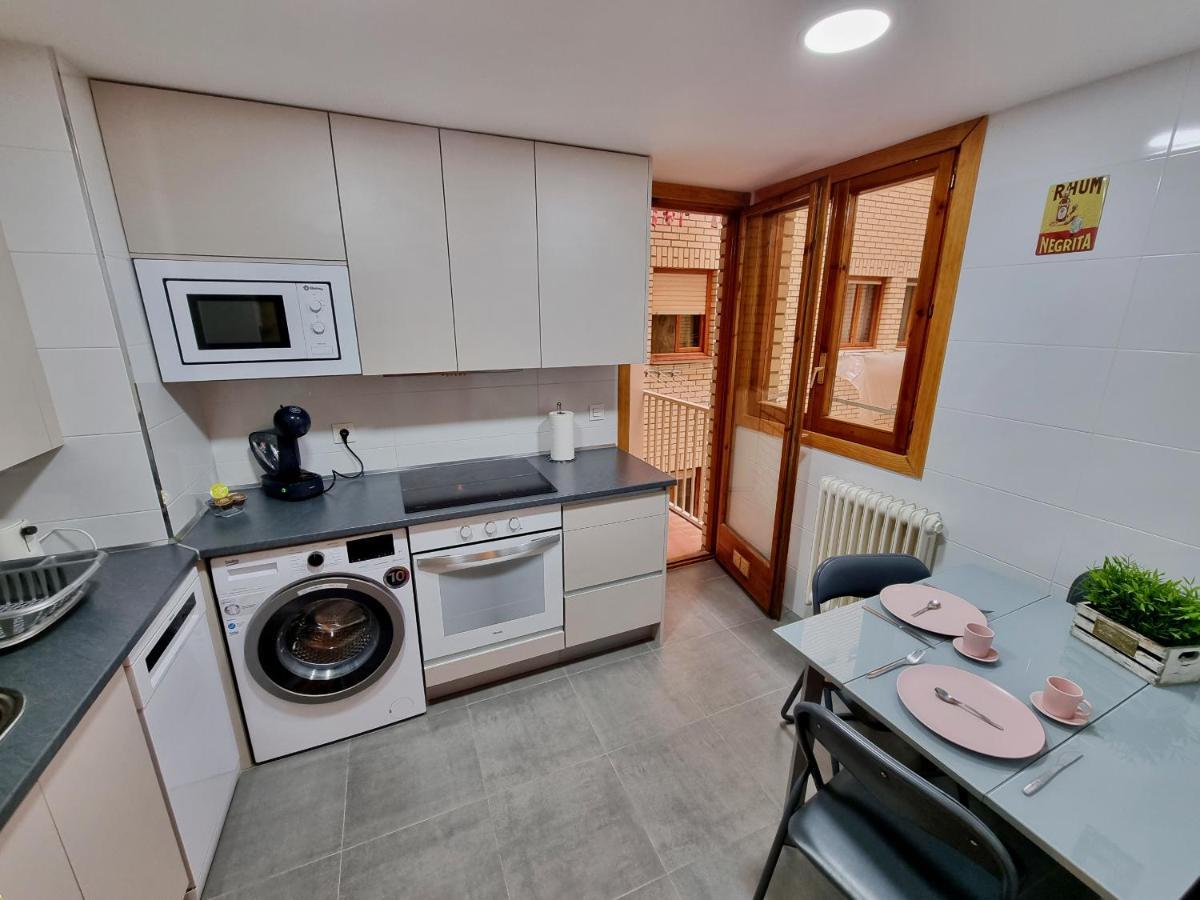 Apartamento Montse Zaragoza Exterior photo